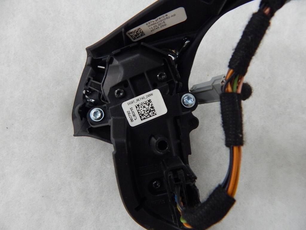 фото №8, Ford mondeo mk5 s-max ii galaxy mk3 - круїз-контроль кнопки керма