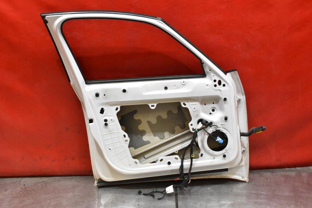 Дверь левая перед передние ls9r vw id3 id.3 19-21 в Украине