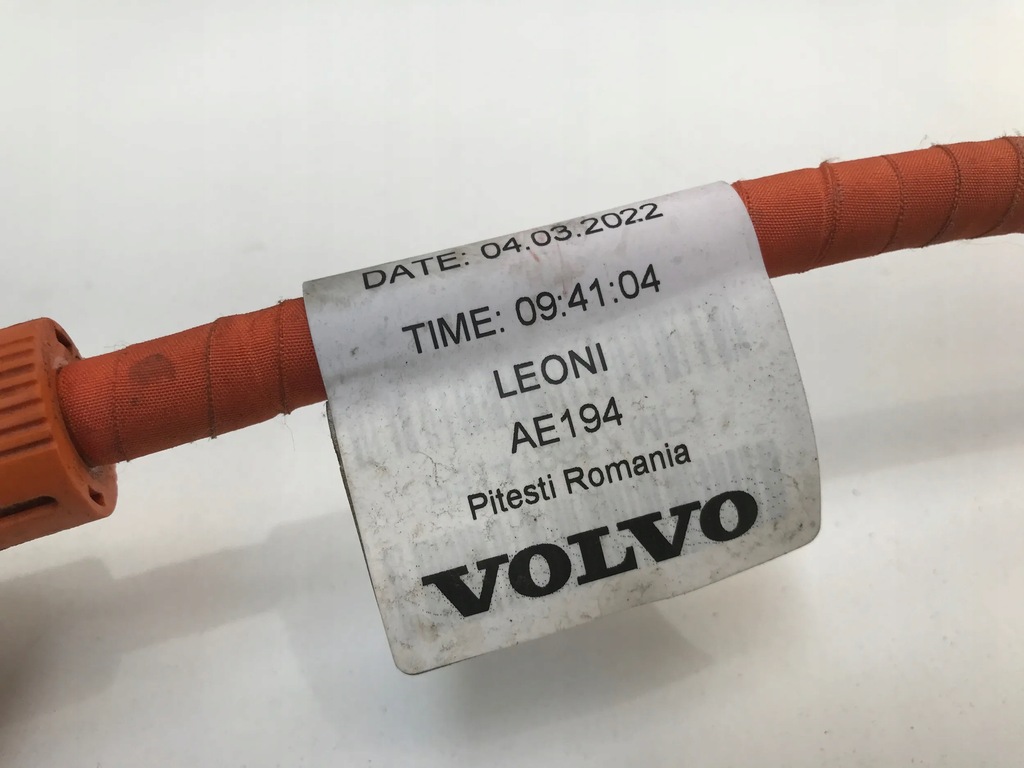 фото №4, Volvo xc40 1.5 гибрид шланг wysokiego напряжения