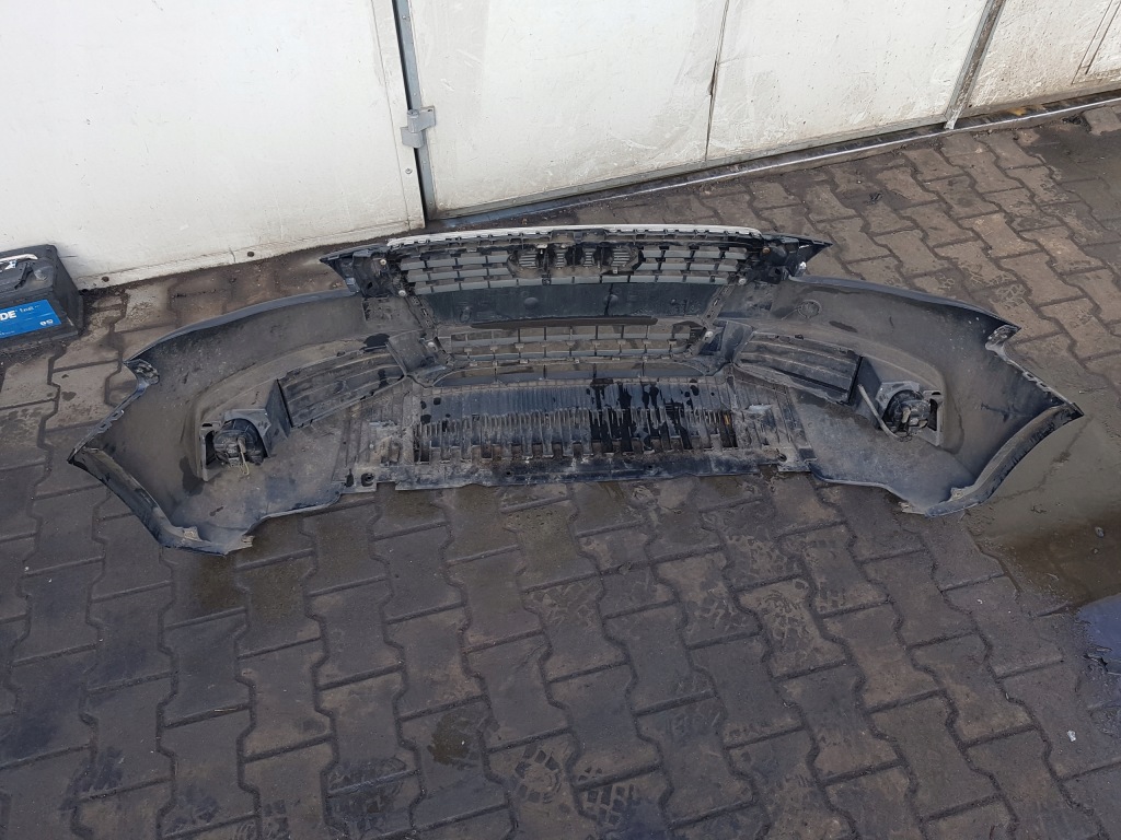 Audi a4 b8 08-11r бампер перед передний решётка радиатора lz5a Оригинал