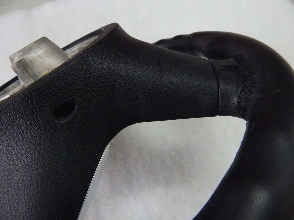 фото №13, Bmw z4 e89 - повітропровід шкіра oryg