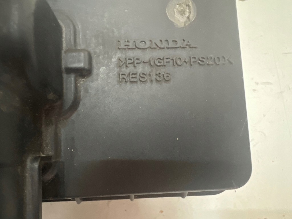 Honda cr-v v 2019- 1.5 ivtec резонатор повітря корпус фільтра повітря Доставка