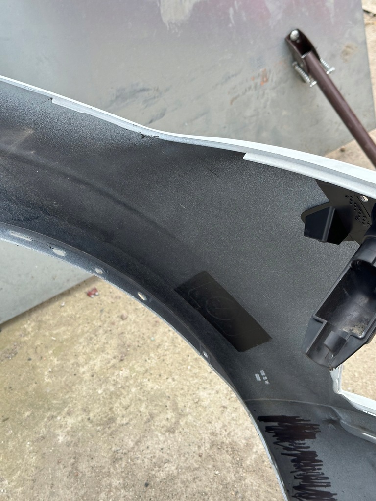 фото №9, Бампер перед xc60 ii решітка