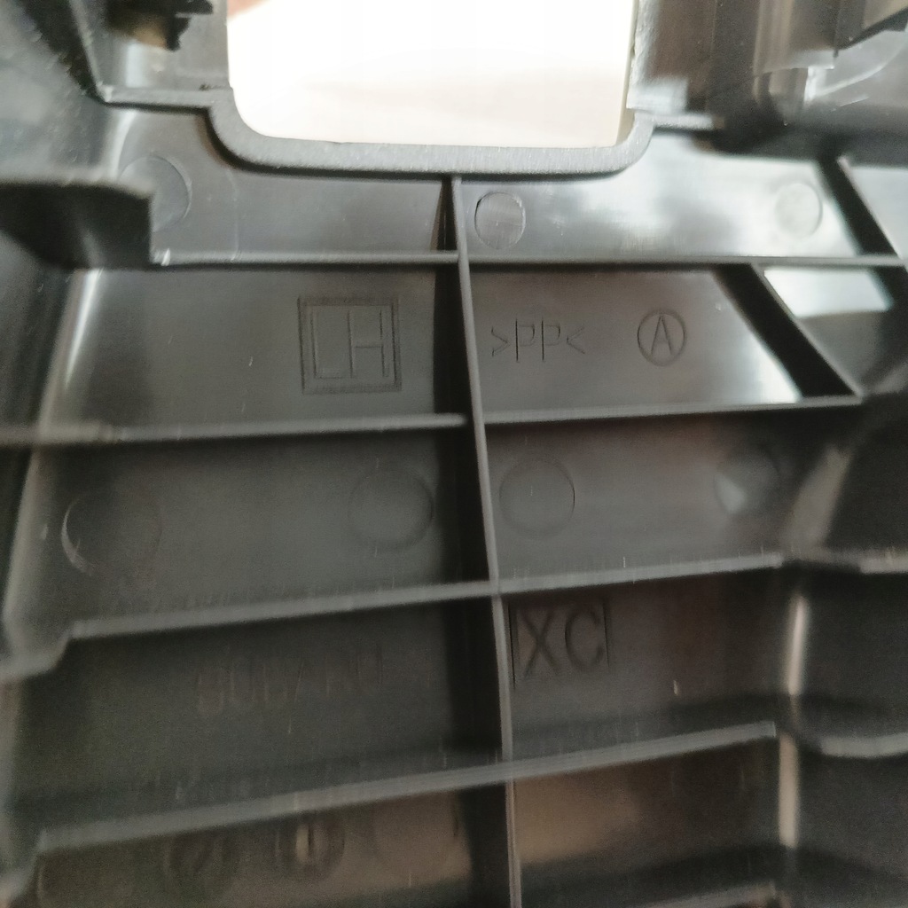 фото №8, Subaru ascent 19- заглушка крышка болты левая usa