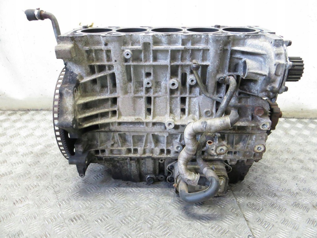 фото №8, Volvo xc70 ii 2.4 блок двигатель dół d5244t d5244t4 d5244t5