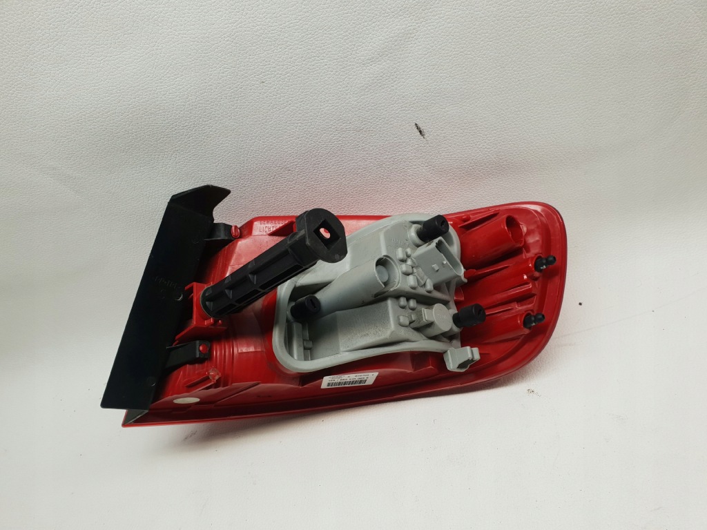 Audi a4 b8 8k9 универсал 08-11 фара led w крыло левая задний задняя 8k9945095b с Разборки