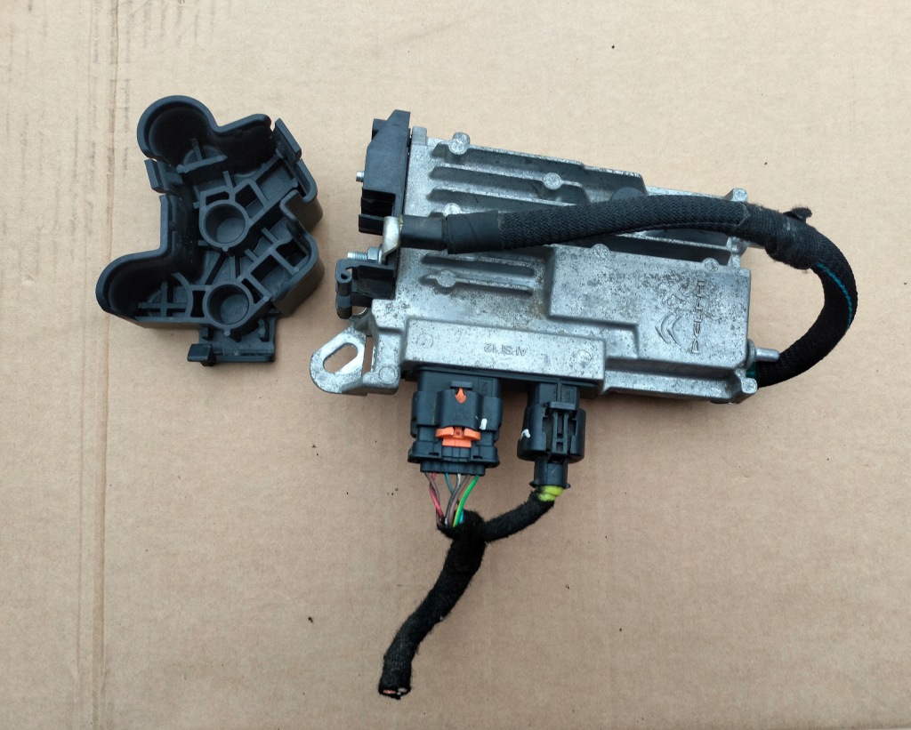 фото №2, Citroen c4 ii b7 модуль блок управления запуск стоп