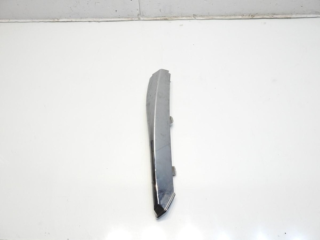 фото №9, Молдинг бампера правый перед jaguar xf x250 8x23-17b970-aa