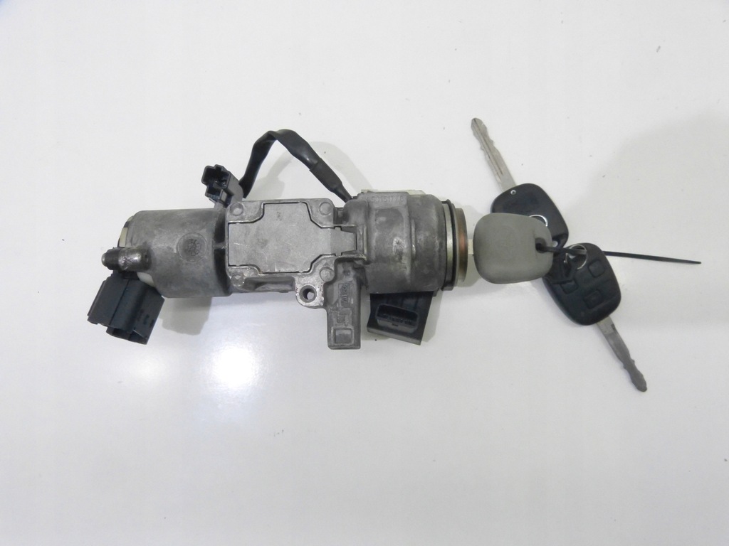 фото №7, Блок управления 89661-05c10 toyota avensis ii