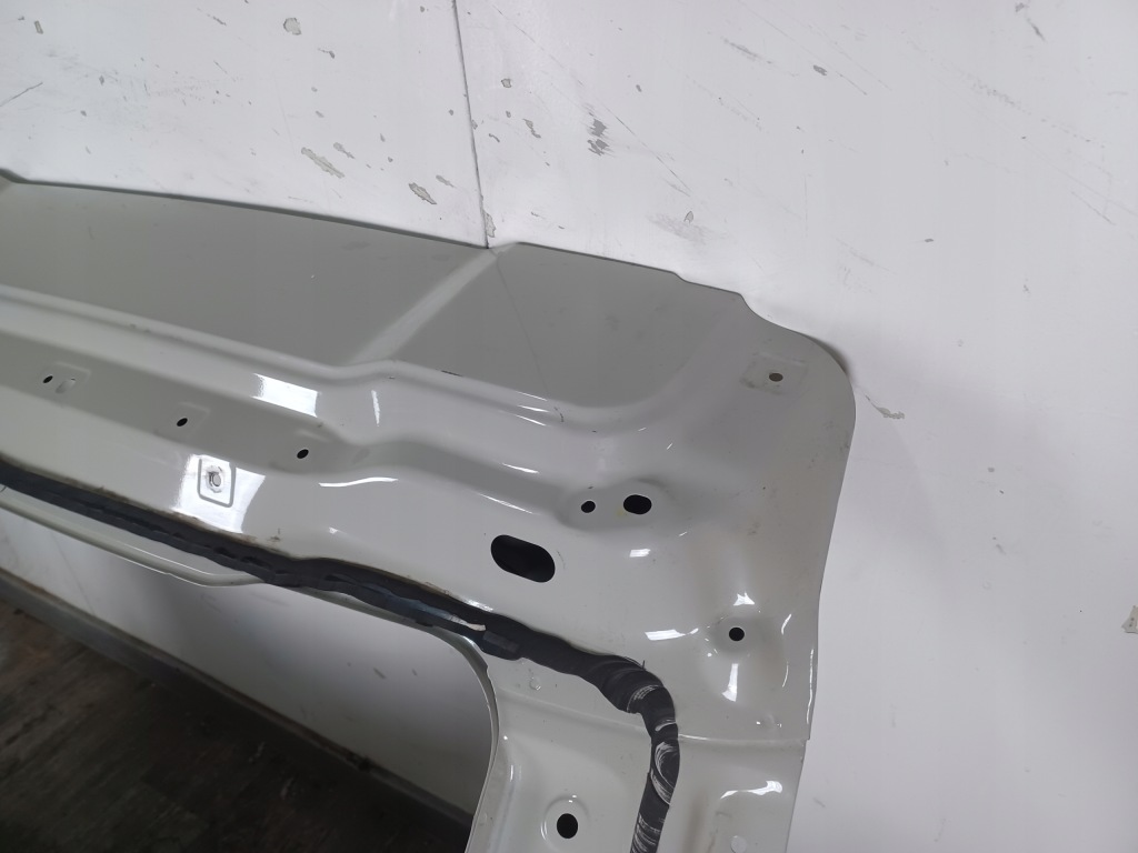 Кришка багажника задній задня --- dacia duster 3 3 2023- --- кришка багажника --- Доставка