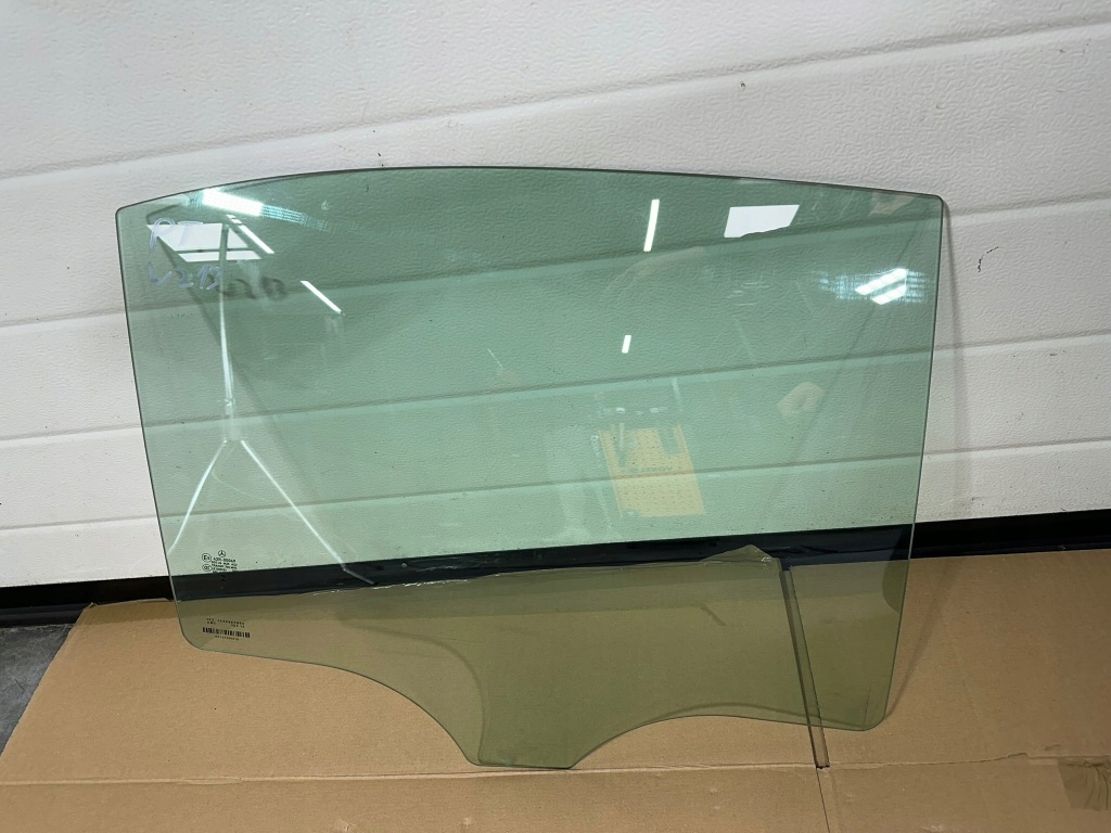 фото №6, Скло бічна, двері правий задня mercedes e w213 18r.