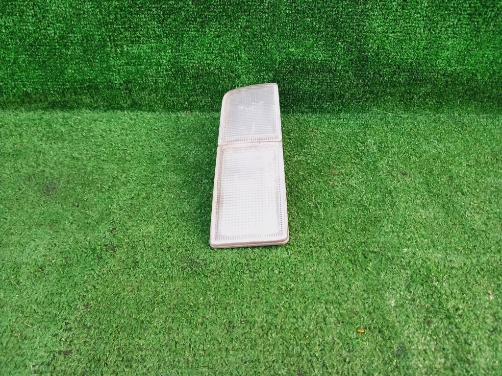 фото №10, Vw golf iii отражатель заглушка бампера левая оригинал 1h0941777a