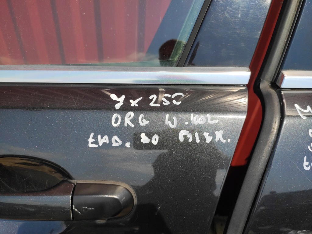 фото №13, Jaguar xf x250 дверь левый перед левая передние оригинал ładne w цвет