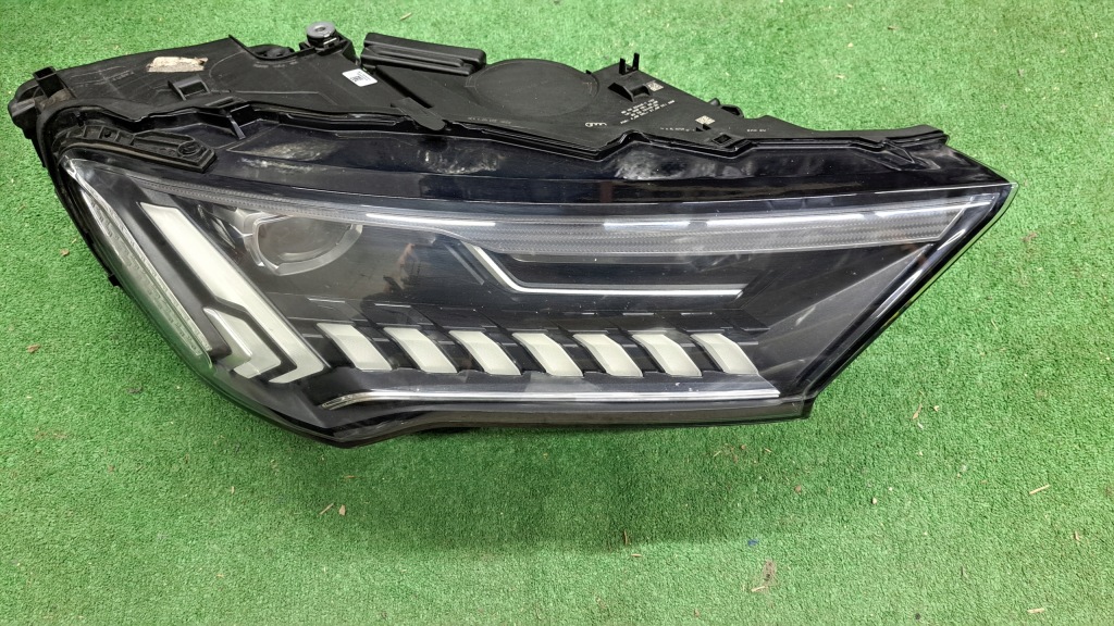 Купити Audi q7 4m0 рестайлінг  full led фара передня комплект