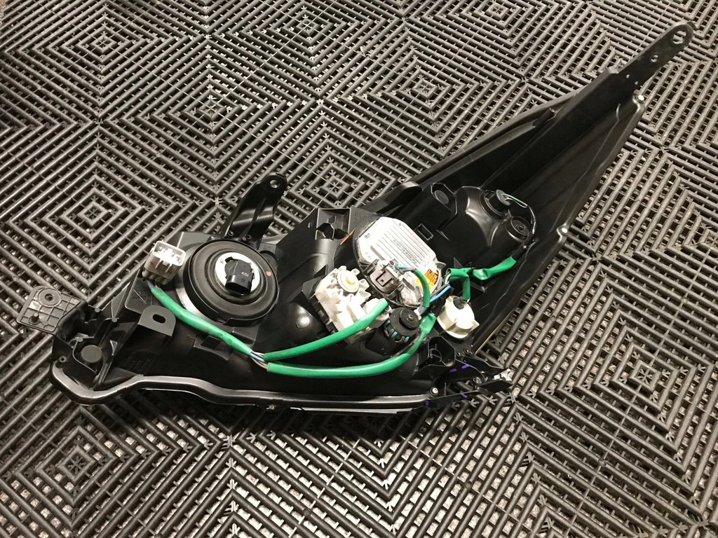 фото №4, Лампа правая перед subaru forester iv ксенон led