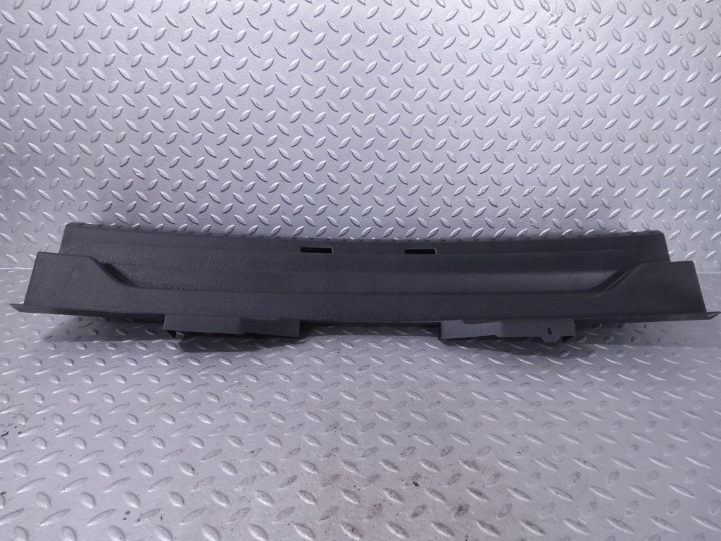 Накладка порог багажника skoda karoq 575863459 в Украине