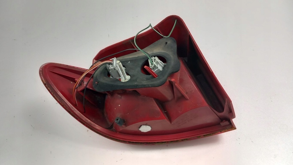 фото №3, Mazda ii 2 dy лампа задня права