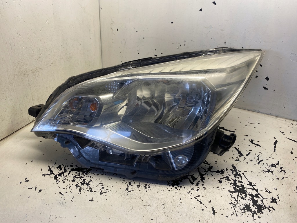 фото №1, Subaru trezia лампа лівий перед