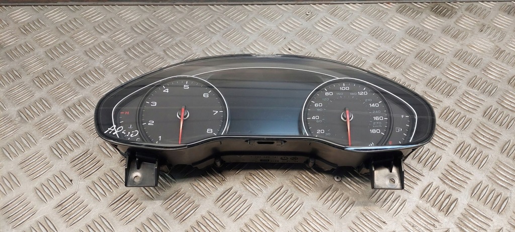фото №1, Audi a8 s8 d4 4h 2013 лічильник / спідометр