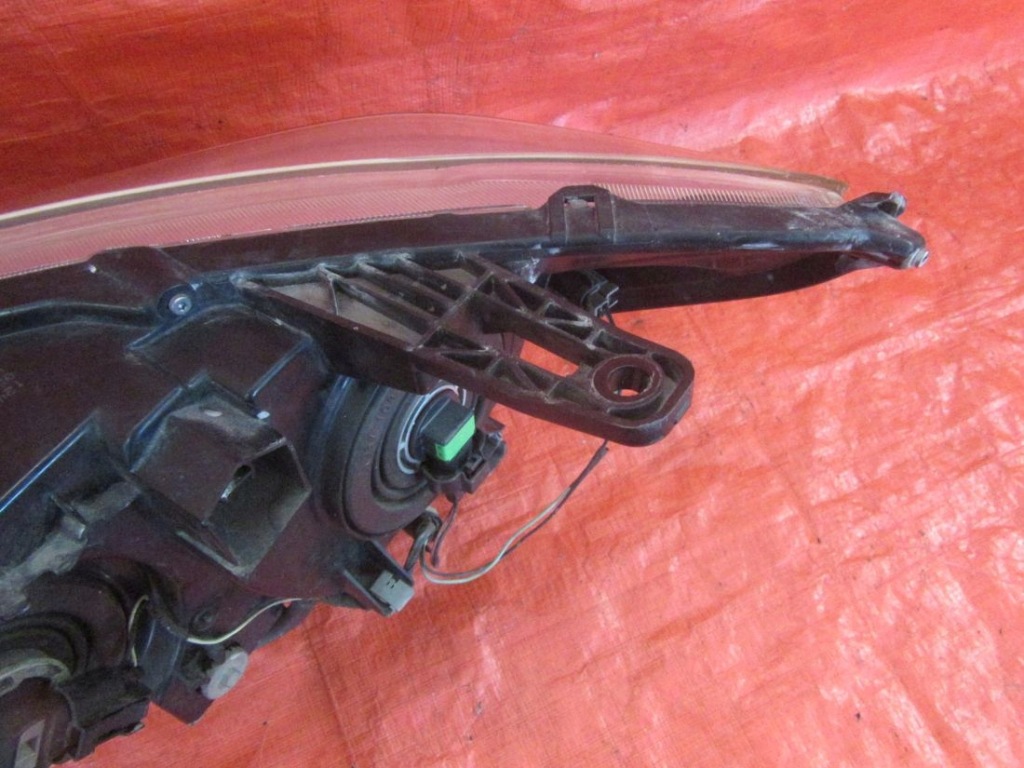 Nissan pathfinder iv r52 2017 ліхтар правий перед Зі Шроту