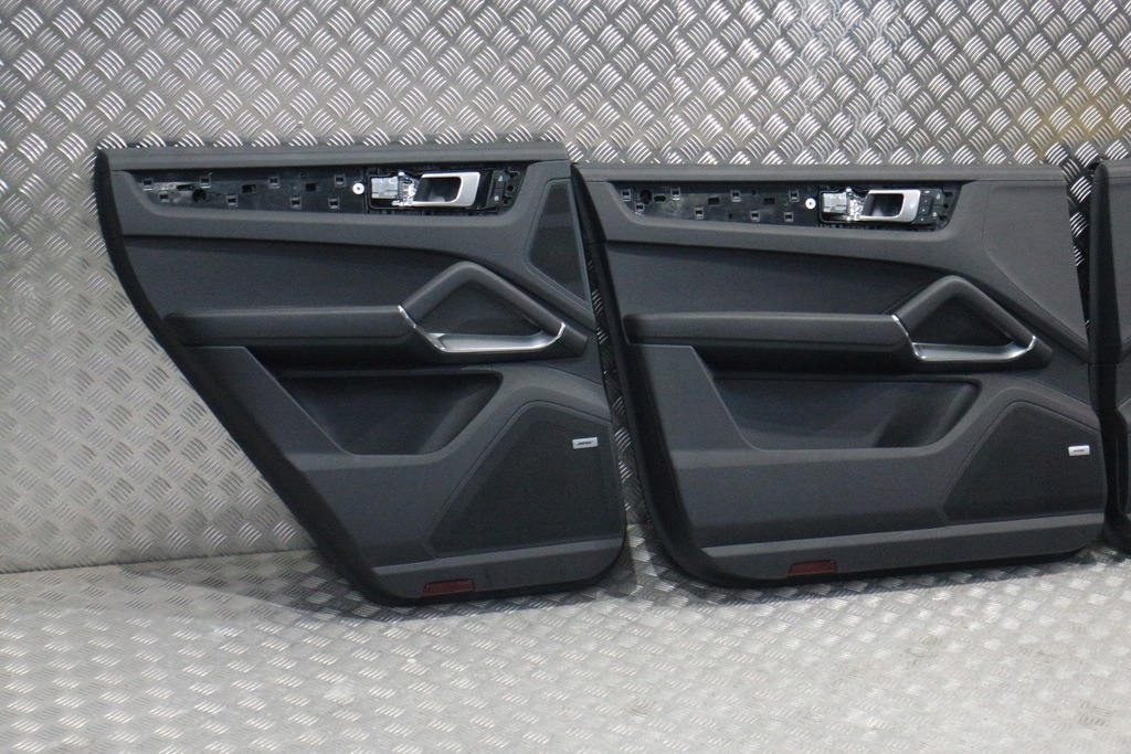 фото №7, Комплект сиденья кожа заднее сиденье обшивки porsche cayenne 9y turbo coupe f268