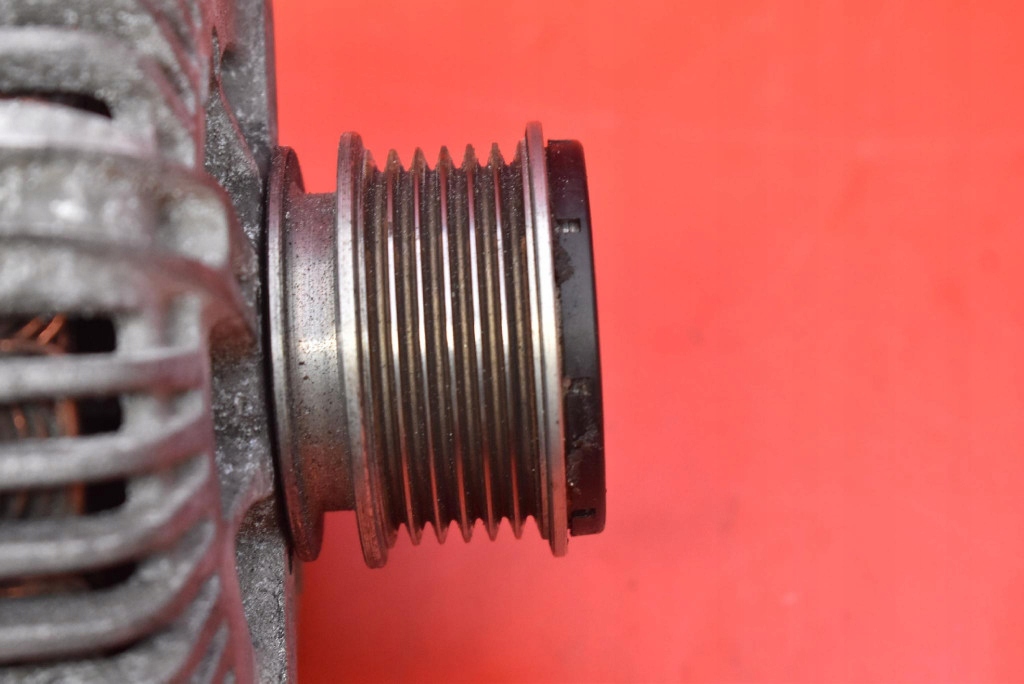 Генератор 021903026l vw passat b6 2.0 tdi 140 km 05-10 в Украине