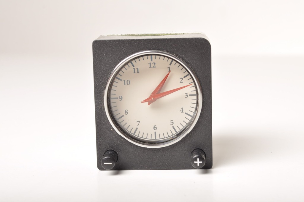 фото №1, Aston martin vanquish i vantage часы внутренний