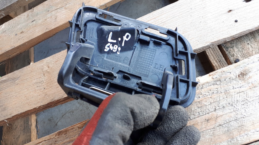 фото №12, Заглушка розпилювача audi a4 b8 s-line 8k0955275h