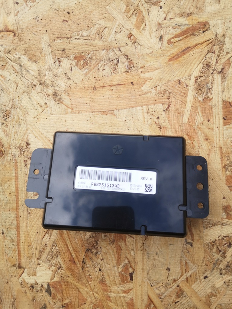 фото №1, Jeep grand cherokee wk2 модуль 68251513ad