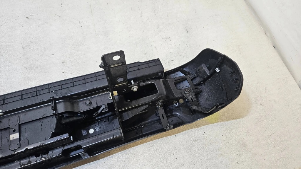 Бампер задний задний vw volkswagen amarok 2 2023 n1xb-17b810-a комплектный Оригинал