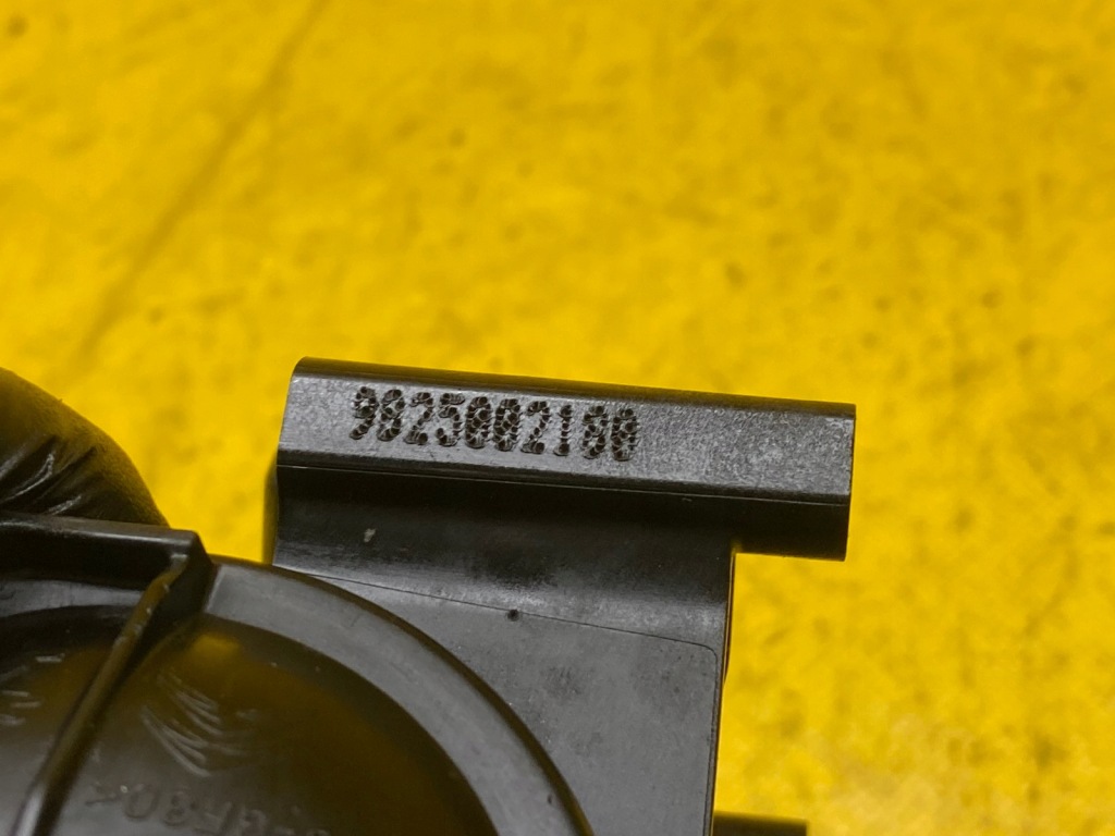 Насос води z16001023 1193138s02 citroen crossland x 1.5blue hdi yh01 10q3dm Зі Шроту