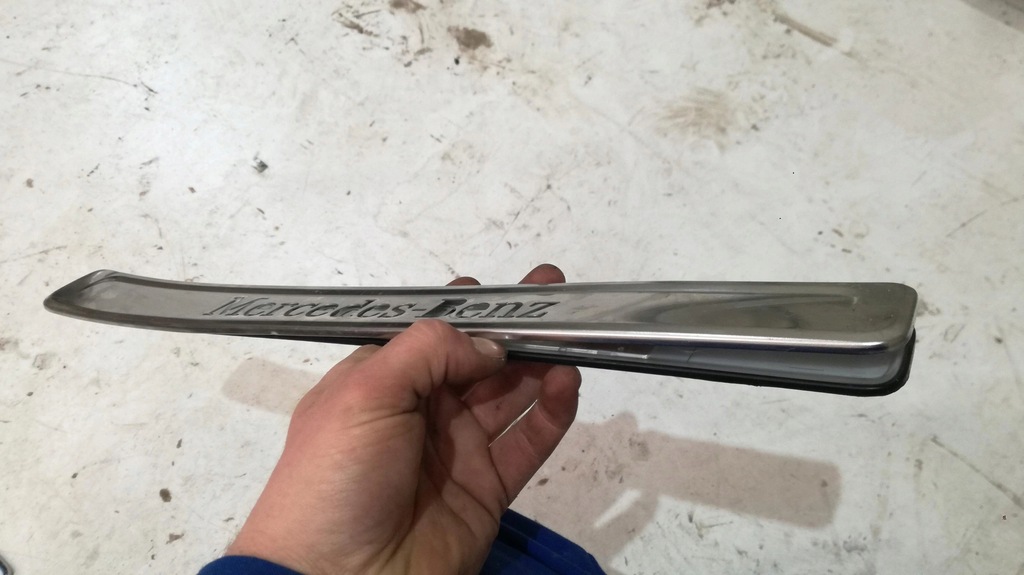 фото №5, Mercedes w223 накладки накладки порогові led