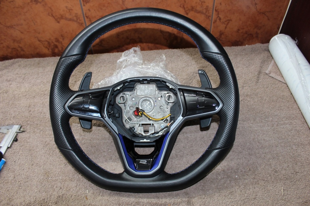 фото №1, Vw tiguan r ii lift воздуховод с подогревом .оригинал идеальное состояние