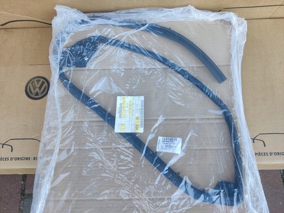 фото №1, Наружная прокладка дверь задние правое audi a6 c7