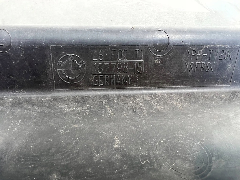 фото №10, Воздуховод воздуха впуск bmw 7 f01 f02 2008 перед