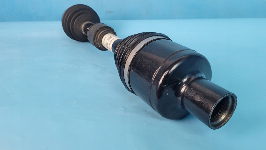 Купить Mercedes eqa 250 21r приводной вал правая  перед a2433301400