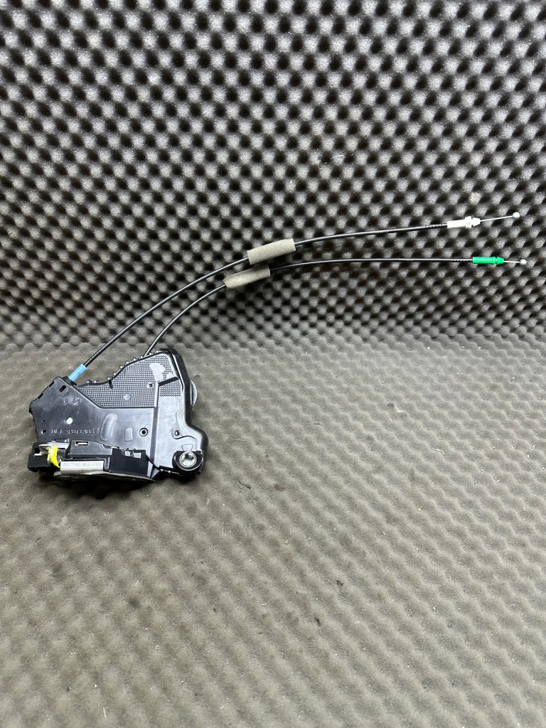 фото №1, Замок двері лівий перед toyota corolla 13r