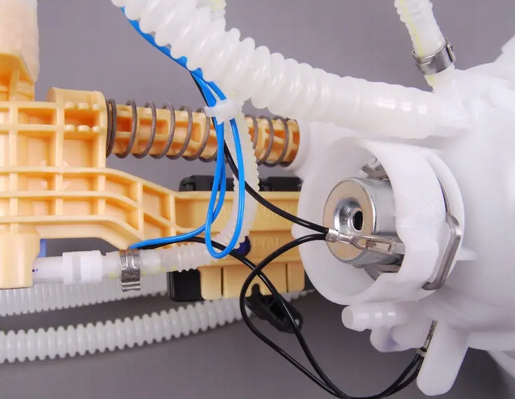 Насос топлива mercedes-benz r w251 amg a2514700390 оригинальная Недорого