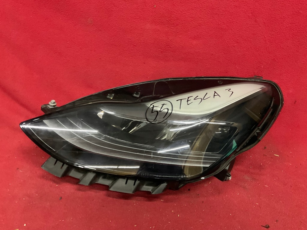 Купити Tesla model 3 лампа лівий перед 1514952-00-c оригінал