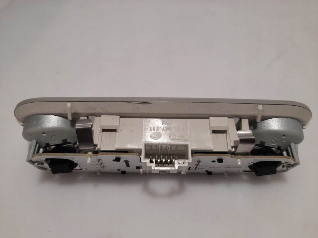 фото №14, Audi a6 c7 2015r лампа стельовий освітлення кабіни перед задня 4g0947111