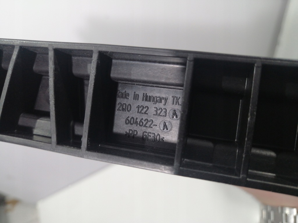 фото №12, Шторка жалюзі повітря vw skoda 2q0122323a