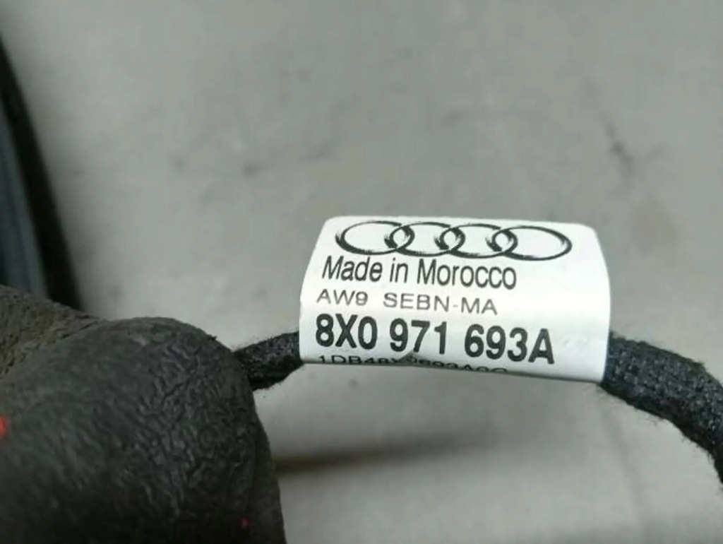 фото №3, Ручка дверь динамик задняя правый audi a1 8x