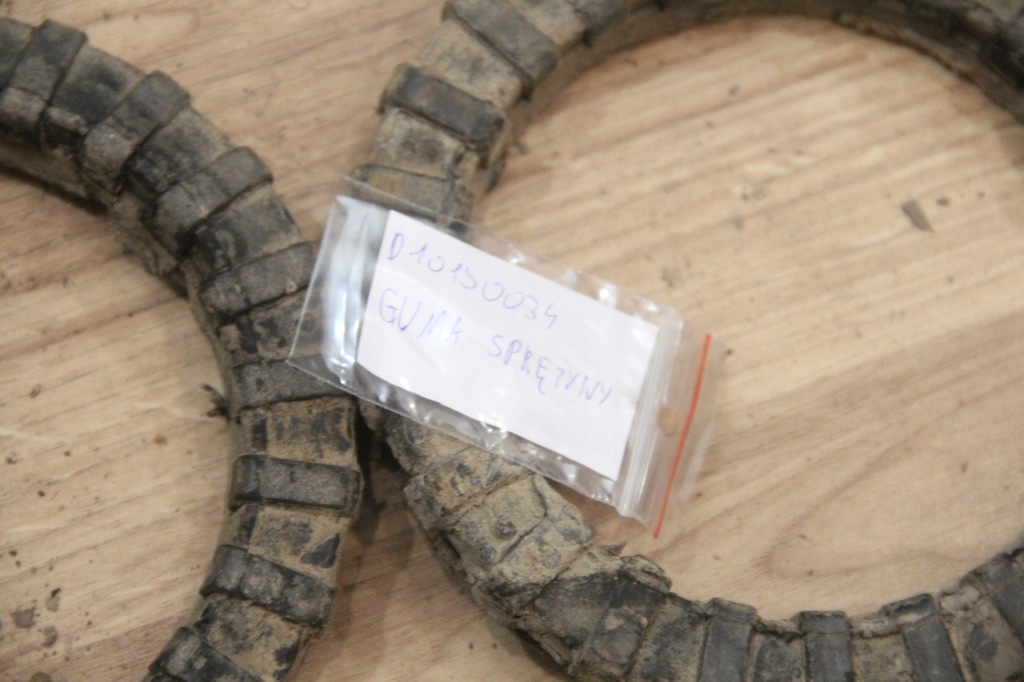 фото №2, Резиновый элемент пружины land rover discovery i