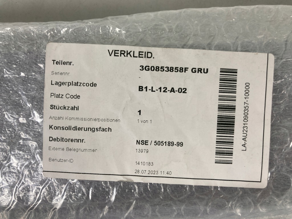 фото №11, Молдинг порог правая vw passat b8 3g0