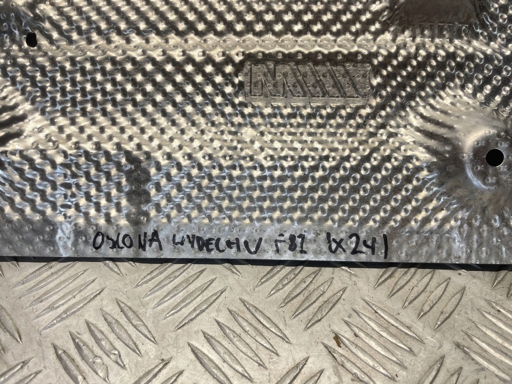 Bmw f82 m4 захист теплова ізоляція вихлоп 8059674 Оригінал