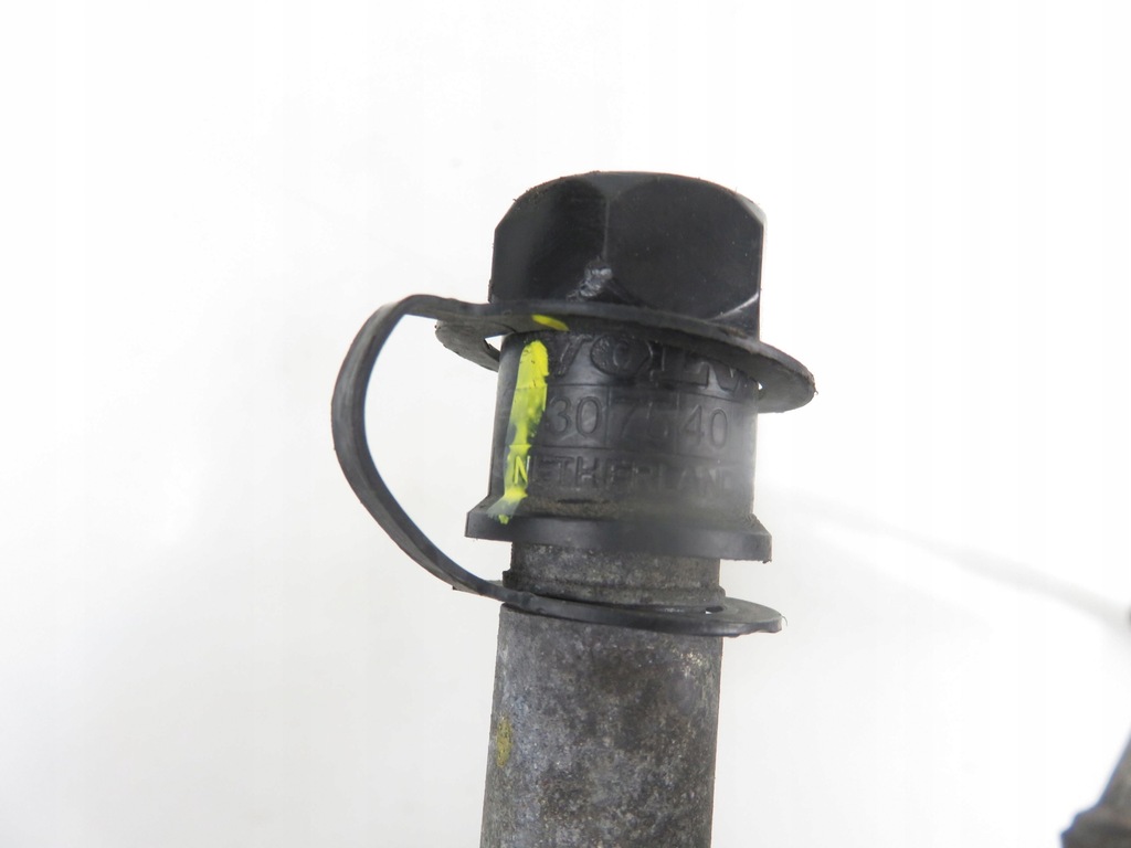 фото №9, Шланг кондиционера volvo v50 2.4 30754019