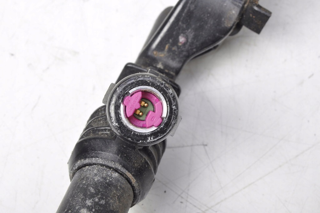 фото №6, Volvo s40 ii v50 pas безопасности правый перед передний натяжитель 31267579