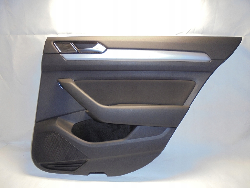 фото №1, Обшивка обивка дверь правый правое задняя задний vw passat b8 3g5867212