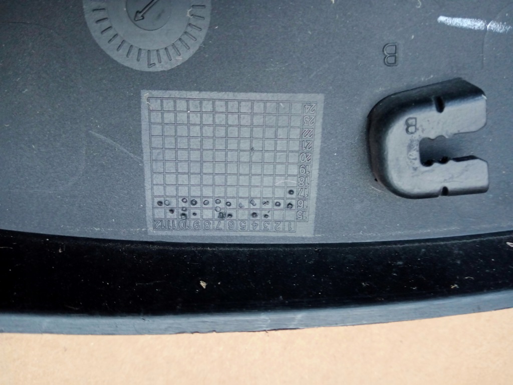 фото №8, Peugeot 3008 ii левая молдинг крыла задняя 2016r.-