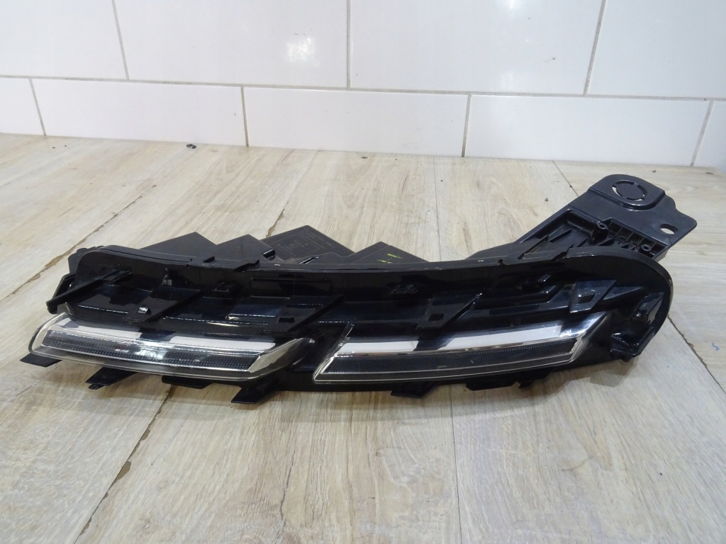 фото №1, Citroen c5 aircross лампа левый перед drl 9818005180 llu